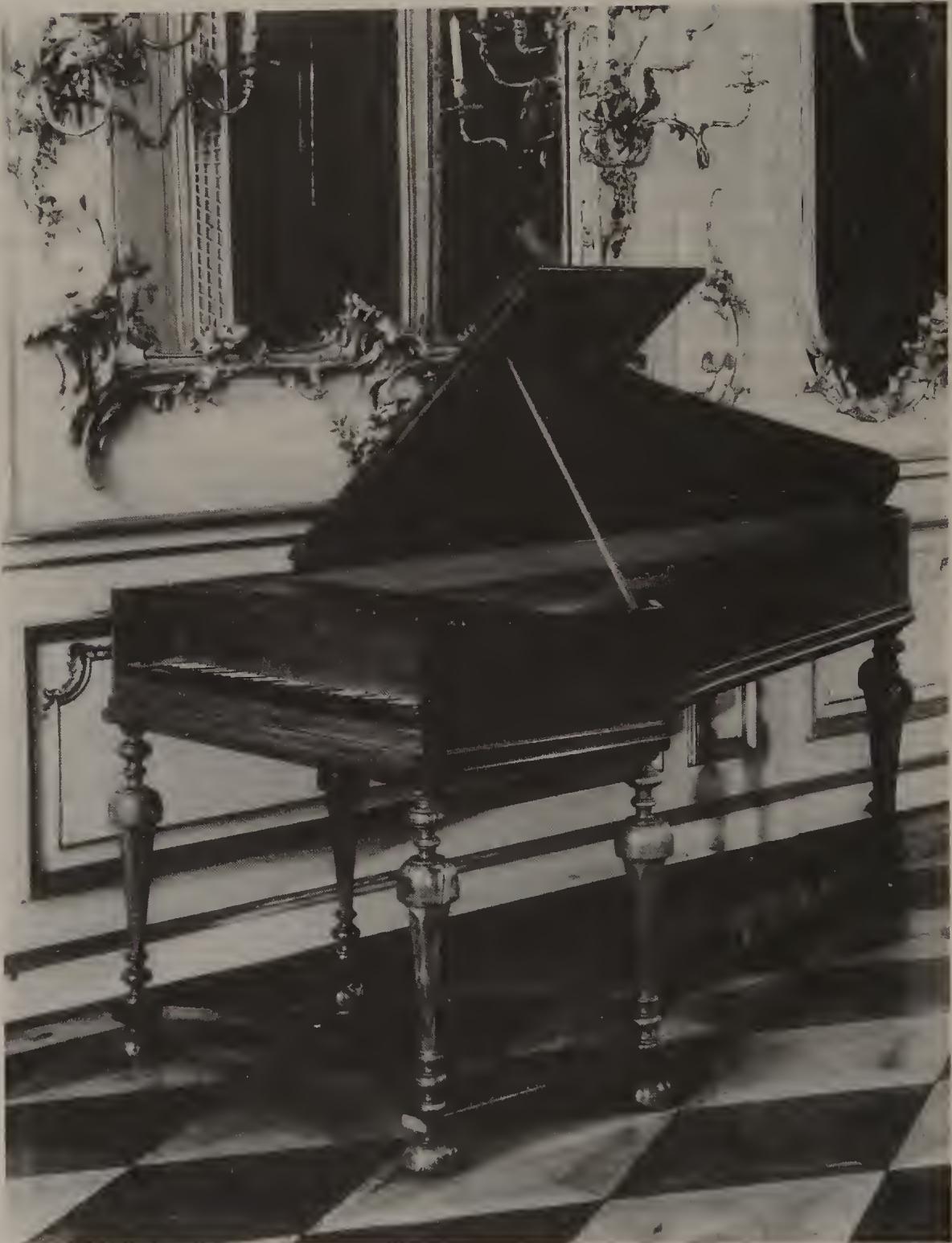 FIG. 3. Fortepiano by Gottfried Silbermann once owned by Frederick the Great, dated 1746, now kept in the palace of Sanssouci