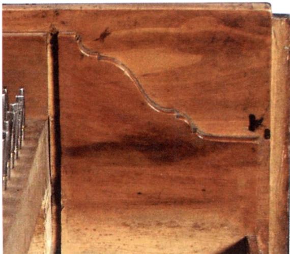 6 A typical Florentine keywell scroll in an anonymous mid-18th-century Florentine harpsichord (Grassi Museum, Leipzig; cat. no.89; photo: courtesy Malcolm Rose)