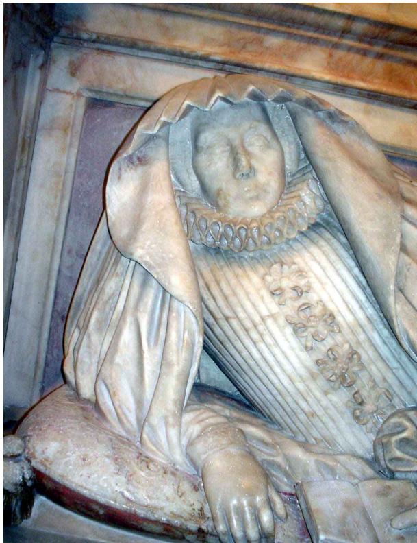 Abb. 4 und 5. Links: Church of St. Mary, Henley: Grabmal von “Ladye Nevell”, der Lady Peryam7. Rechts: Detail vom Grabmal mit aufgeschlagenem Buch in der linken Hand.