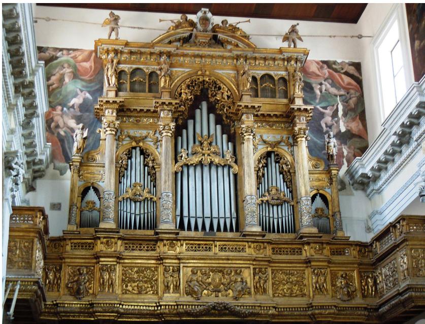 Fig. 2: Church of Monteoliveto, Organ, prospect of the facade, 1607, Naples (Photo: F. Nocerino)